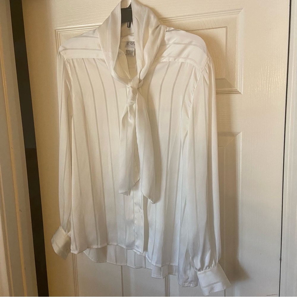 RUSS Tie neck blouse; white/ off-white; sz 12